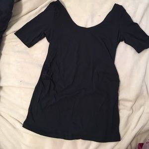 Small gap maternity ballet scoopneck tee